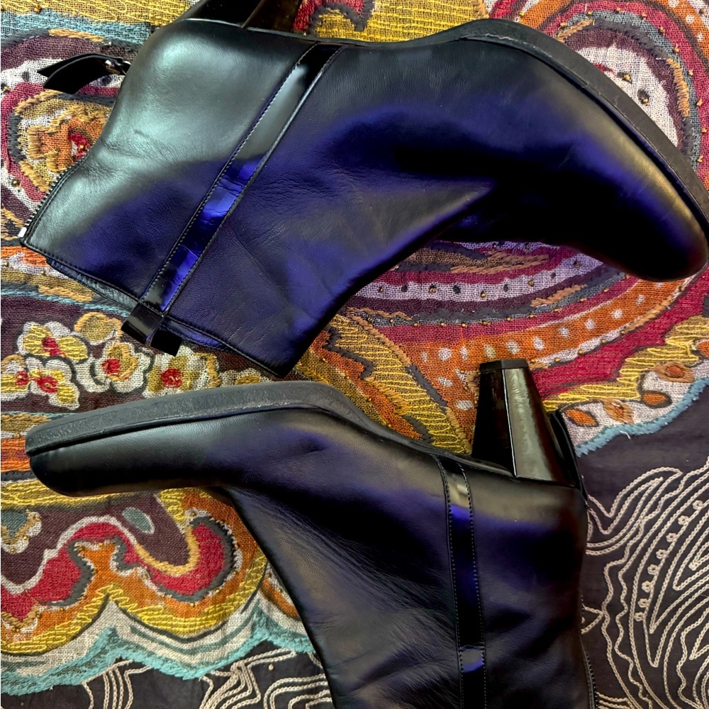 Stuart Weitzman Nurenew Boots